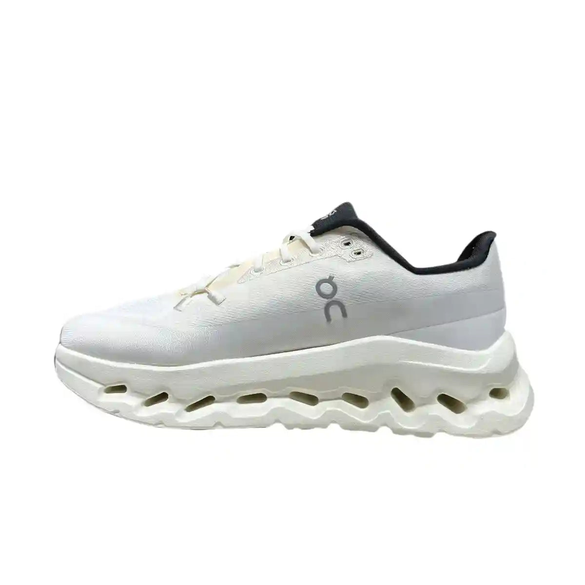 On Cloudtilt Women's Beige/White