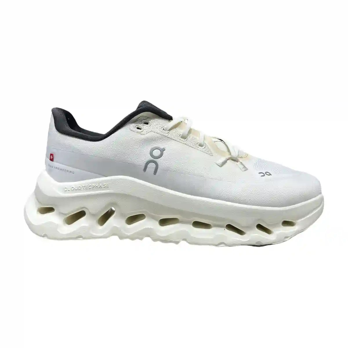On Cloudtilt Women's Beige/White